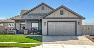 549 Waterstone Drive, Medford, OR